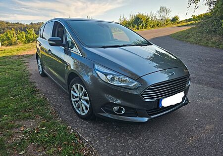 Ford S-Max 2,0 TDCi 110kW Titanium Sony AHK