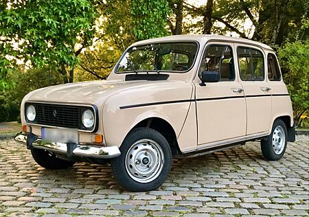 Renault R 4