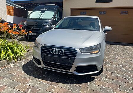 Audi A1 1.6 TDI TÜV NEU
