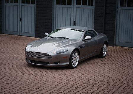 Aston Martin DB9 Volante (Retail $189.000)