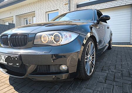 BMW 125i Cabrio - M-Paket, Scheckheft, Top Zustand
