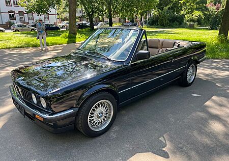 BMW 325i Cabrio Verdeck u.Lederaustattung NEU