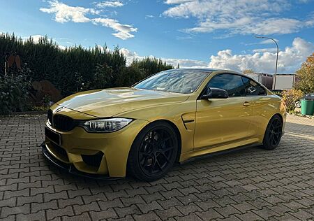 BMW M4 noOPF/HeadUp/Carbondach/deutsches Fahrzeug
