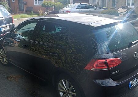 VW Golf Volkswagen 1.2 TSI 63kW BMT LOUNGE