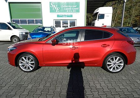 Mazda 3 Lim. Center-Line