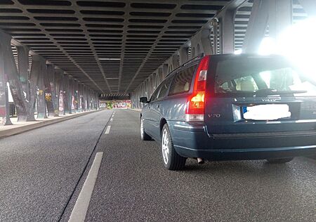 Volvo V70 2.5T -