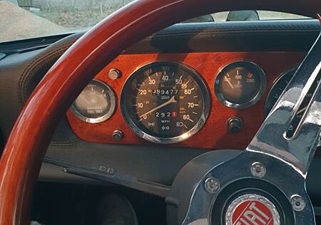 Fiat 124 Spider