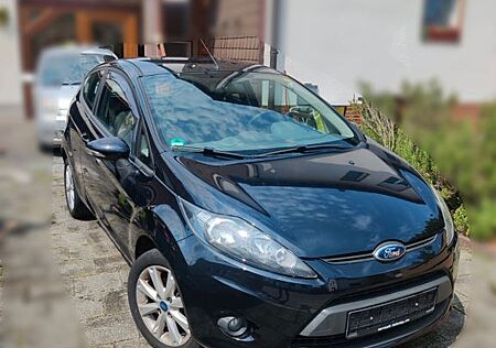 Ford Fiesta 2011 82ps Benzin Schalter *Unfallfrei*