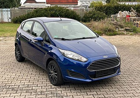 Ford Fiesta 1,0 EcoBoost 100PS SYNC Edition in Blau