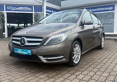 Mercedes-Benz B 180 Automatik/Bi-Xenon/Navi/PDC