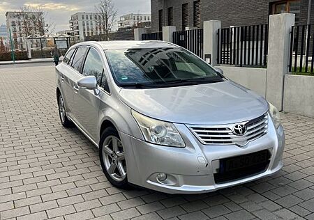 Toyota Avensis Combi TEC-Edition 2.2 D-4D Automatik...