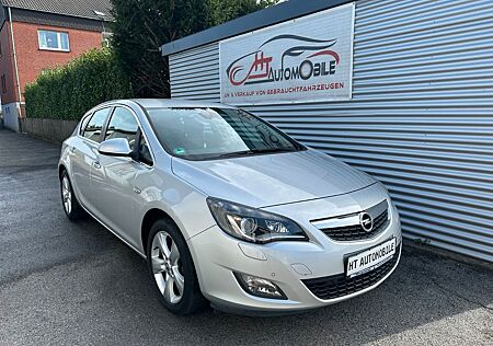 Opel Astra J 1.4 Turbo XENON/TEMPOM/SHZ/KLIMAAUT/PDC