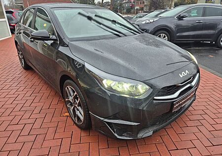 Kia Cee'd Ceed 1.5T Spirit DCT*Panorama*Leder*Technologie