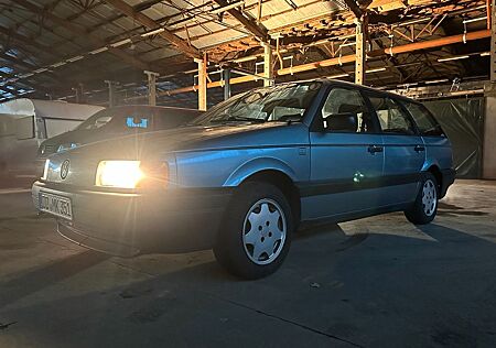 VW Passat Volkswagen 35i B3 | TÜV neu | original | rostfrei