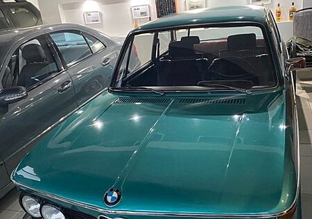 BMW 2002 (1602)