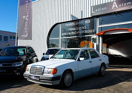 Mercedes-Benz 230 E Cat.