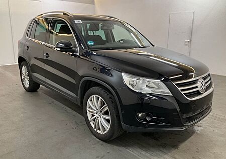 VW Tiguan Volkswagen Tiguan2.0 TDI Team 4Motion/Navi/Panorama/APS