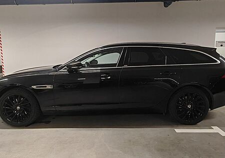 Jaguar XF 25t 250PS Portfolio Sportbrake Automatik ...