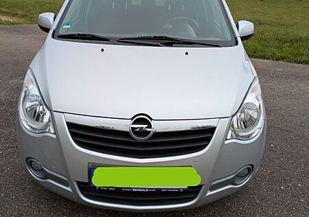 Opel Agila Rentnerfahrzeug mit 42.400 Km und TÜV
