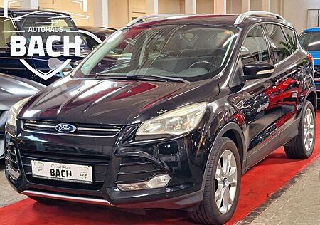 Ford Kuga Titanium*TÜV 03.2026*SCHECKHEFT*8 FACH*PDC*