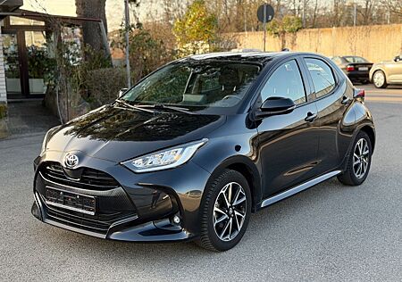 Toyota Yaris Team Deutschland 1.5 Klima SHZ R-Kam