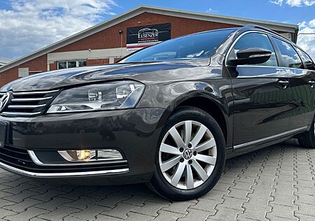 VW Passat Variant Volkswagen Bluem. SHZ Navi Tempo. Standheizu