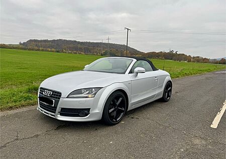 Audi TT Roadster 1.8 TFSI - S-Line / Sommerfahrzeug