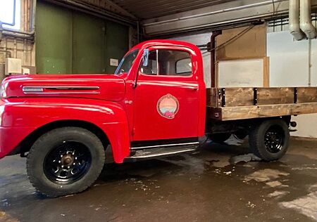 Ford F3 Farmtruck V8 Flathead (Dumper)