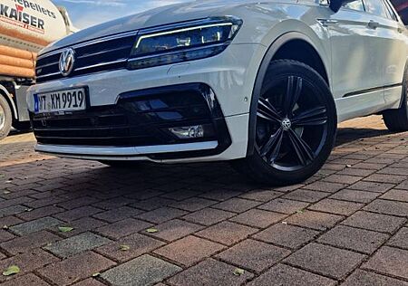 VW Tiguan Volkswagen 2.0 TDI SCR 140kW DSG 4MOTION Highlin...