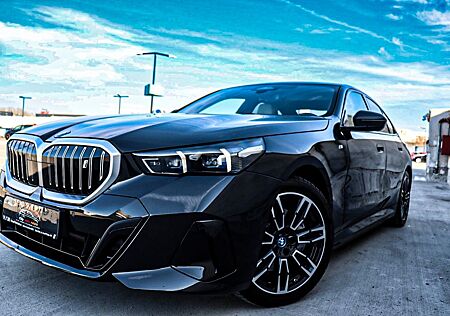 BMW i5 eDrive40 -