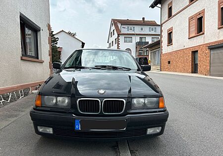 BMW 316i Compact