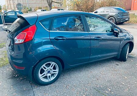 Ford Fiesta 1,0 EcoBoost 74kW S/S Champions Editi...