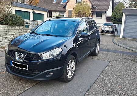 Nissan Qashqai+2 Qashqai+2 2.0 dCi DPF Acenta mit 8-Fachbereifung