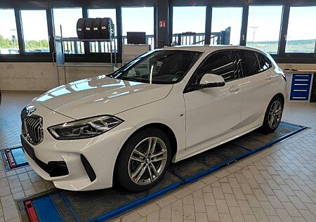 BMW 118 i M Sport/17Z/HUD/AHK/KAMERA/HiFi/L-HZ