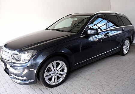 Mercedes-Benz C 200 T CGI BlueEfficiency *Autom.*Navi*AHK*Shz*