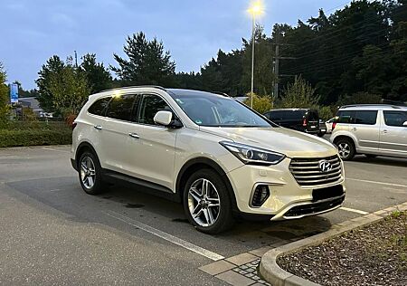 Hyundai Grand Santa Fe 2.2 CRDi Premium 4WD Aut.