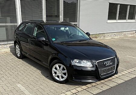 Audi A3 Sportback 1.6 Ambiente 1.Hand Service&Tüv neu