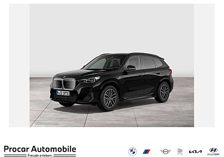 BMW iX1 xDrive30 U11 XE2 M Sport HUD ACC RFK NAVI