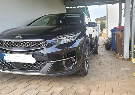 Kia XCeed 1.6 CRDi 48V DCT Platinum+WiRä+Garantie