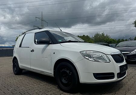 Skoda Praktik KASTEN TÜV NEU/AHK/TOP ZUSTAND