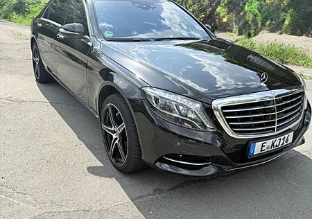 Mercedes-Benz S 400 4MATIC L Vollausstattung mit 2. Reifensatz
