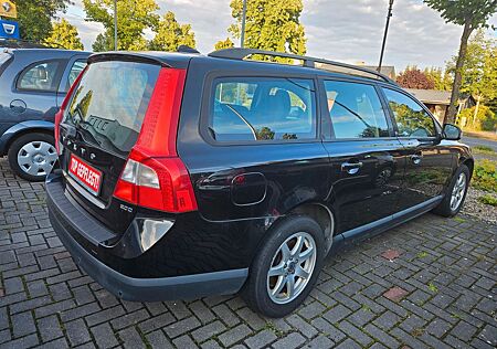 Volvo V70 Kombi Kinetic Sparwunder Langstrecke Garage