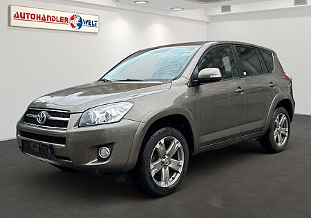Toyota RAV 4 2.2D Executive 4x4 Automatik AAC Leder SHZ