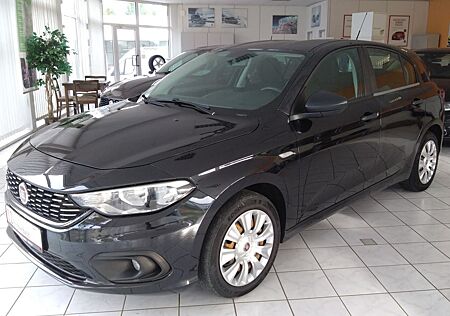 Fiat Tipo Hatchback 1.4 POP Klima Parkpilot