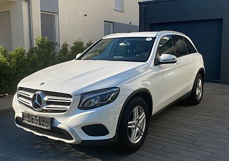 Mercedes-Benz GLC 220 d 4MATIC LED*AHK*ISOFIX*TEMPOMAT*TOTWKL*