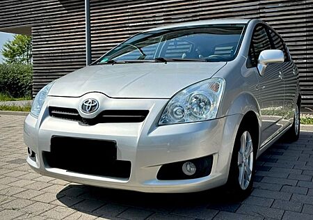 Toyota Verso AUTOMATIK*7 Sitzer**AHK*TEMP*2.HD*TÜV NEU*