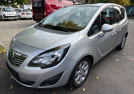Opel Meriva B Innovation Teilleder/Panorama/Klimaauto