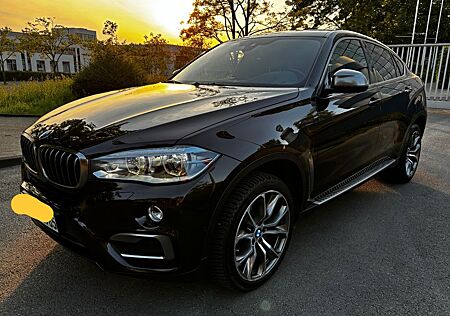 BMW X6 xDrive50i -