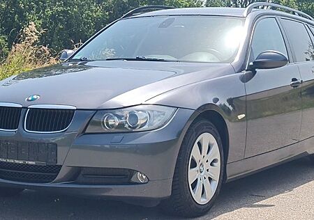 BMW 320I XENON NAVI SHZ MFLKD TEMPOMAT PDC SH. gepfl