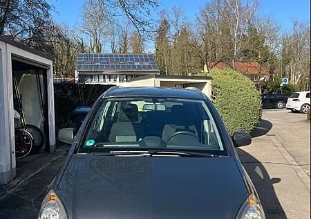 Opel Zafira B 1.8, TÜV neu! 1.Hand